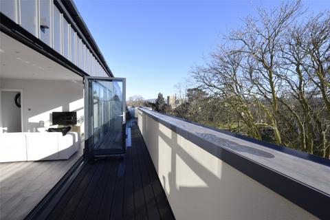 2 bedroom penthouse for sale, Bath Road, Gloucestershire GL53