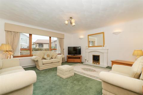 4 bedroom detached bungalow for sale, Belstane Park, Carluke