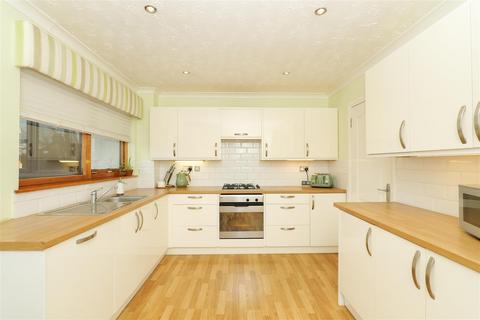 12 Belstane Park, Carluke, ML8 4BY