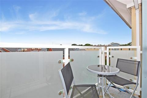 2 bedroom flat for sale, Burlescombe House, Redhill RH1