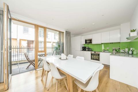 1 bedroom flat for sale, Compton Avenue, London N1