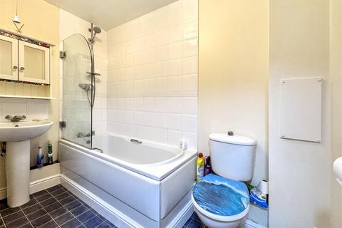 2 bedroom apartment for sale, Bell Chase, Aldershot