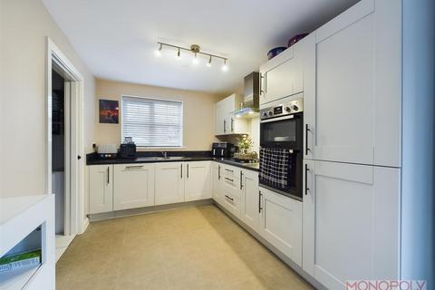 3 bedroom detached house for sale, Oldham Gardens, Llay, Wrexham