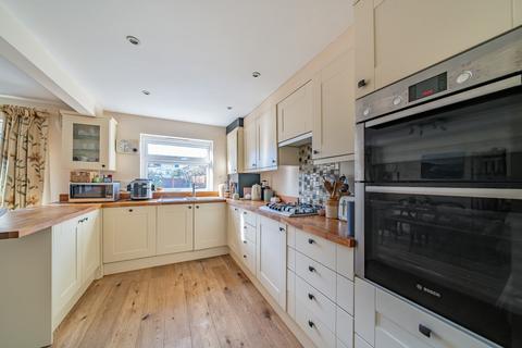 6 Stephenson Drive, Windsor, SL4 5LG