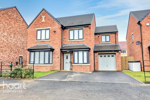 4 bedroom detached house for sale, Haydn Griffiths Way, Armthorpe, Doncaster