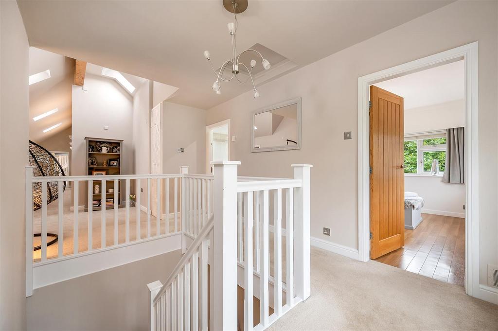 Galleried landing