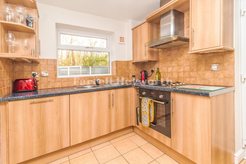 Kitchen image 3