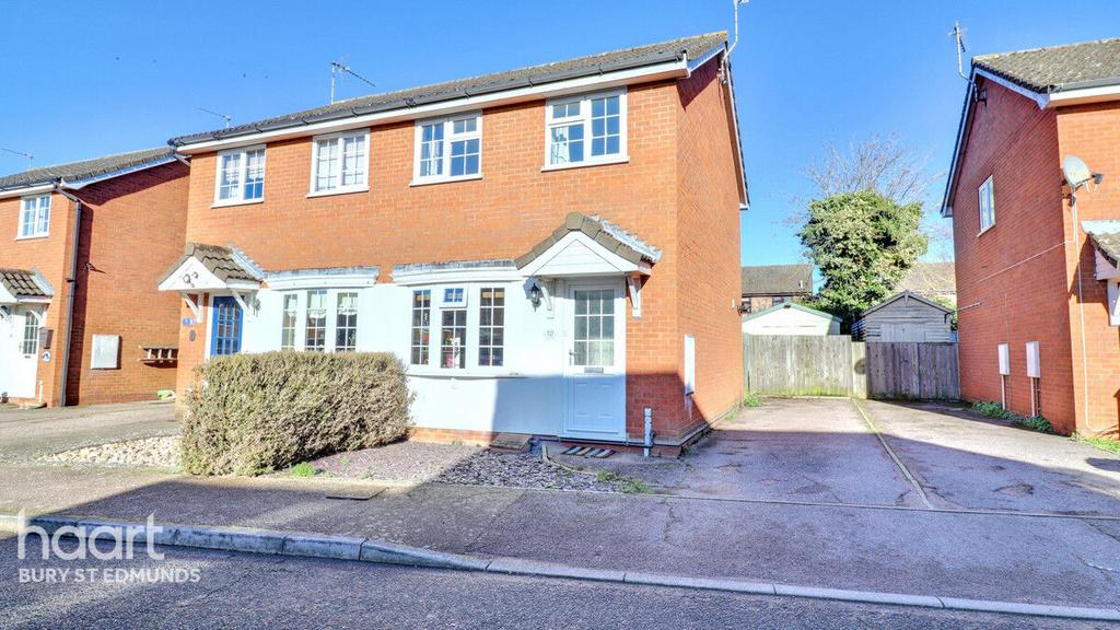 Oxer Close, Elmswell, Bury St Edmunds 2 bed semi-detached house - £230,000