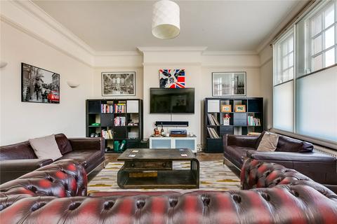 3 bedroom apartment to rent, London SW18