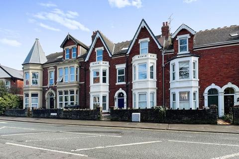 1 bedroom detached house to rent, Croft Road, Old Town, Swindon, Wiltshire, SN1 4DG