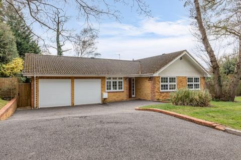 Grass Point Forest Road, Woking, GU22 8LU
