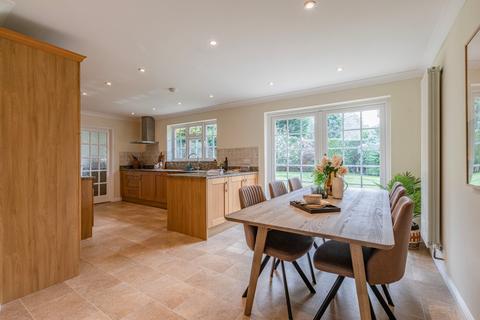 Grass Point Forest Road, Woking, GU22 8LU