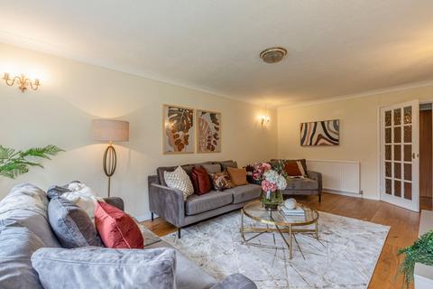 Grass Point Forest Road, Woking, GU22 8LU