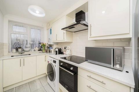 1 bedroom flat for sale, Waldegrave Road, London W5