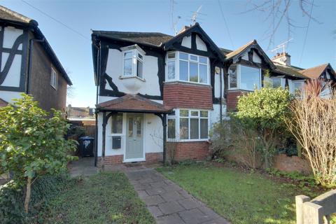 3 bedroom end of terrace house for sale, South Farm Road, Worthing