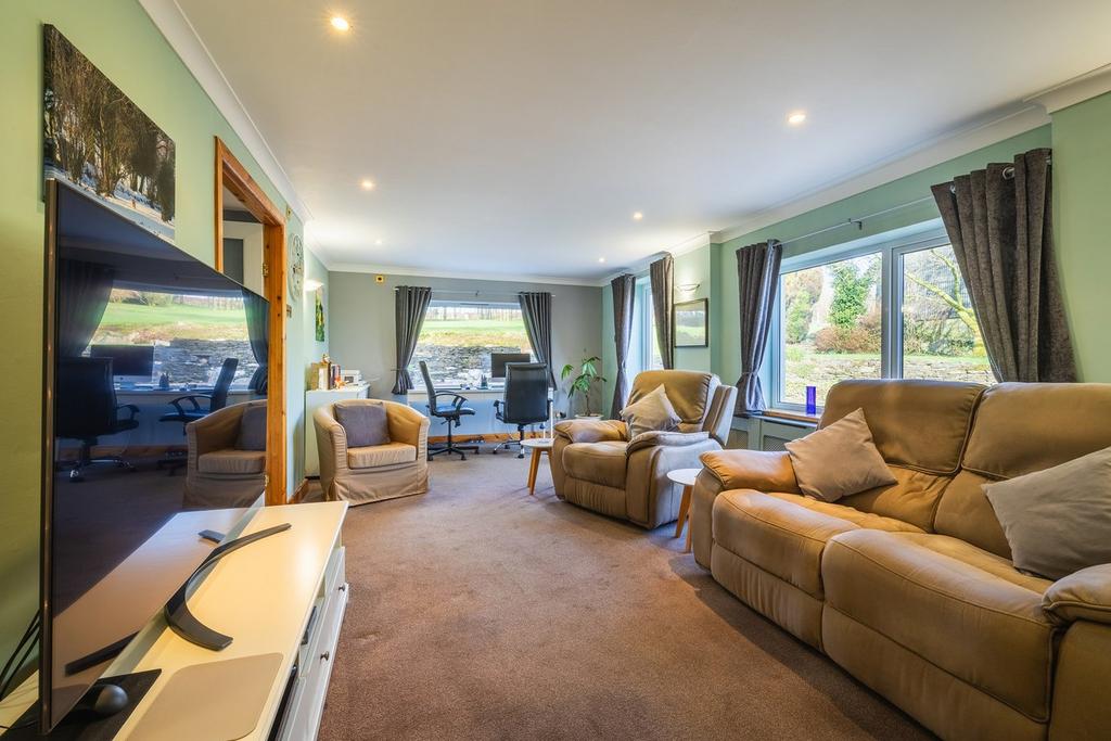 Lounge / Garden Room
