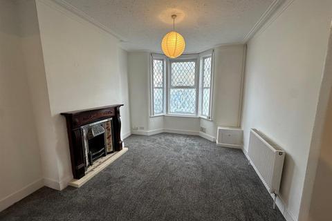 3 bedroom terraced house to rent, Grove Road, Birkenhead, CH42