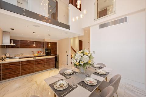 4 bedroom end of terrace house for sale, Radnor Mews, Hyde Park, London, W2