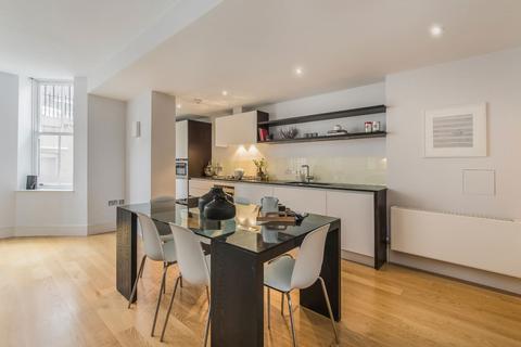 2 bedroom flat to rent, Green Street, London