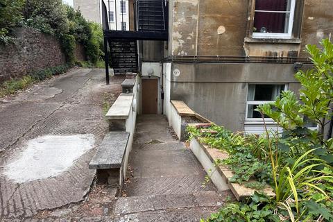 4 bedroom flat to rent, Pembroke Road, Bristol BS8