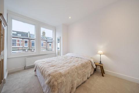 2 bedroom flat for sale, Galesbury Road, Earlsfield