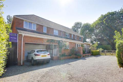Beech Drive, Melton