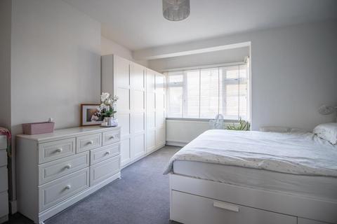 9 Colchester Close, Southend-on-sea, SS2 6HR