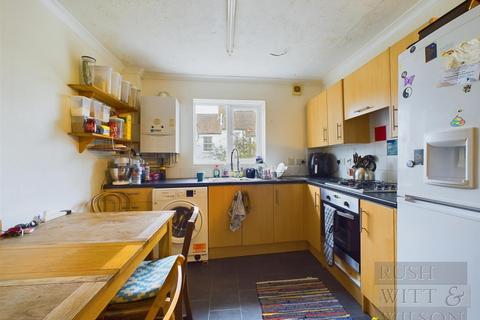 4 bedroom semi-detached house for sale, Manor Road, Hastings