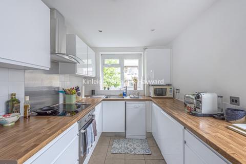 2 bedroom apartment to rent, Abbey Road London NW6