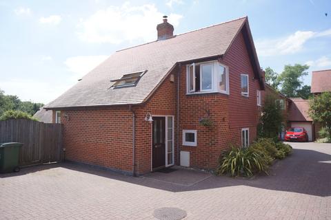 3 bedroom semi-detached house to rent, Amery Hill, Alton, Hampshire, GU34