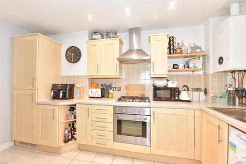 2 bedroom flat for sale, Wherry Close, Margate, Kent