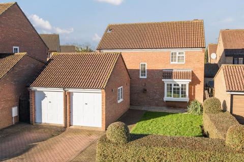 4 bedroom detached house for sale, Ely Way, Bedford