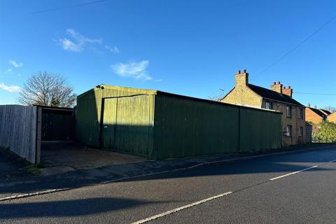 Land for sale, High Street, Little Staughton, Bedford