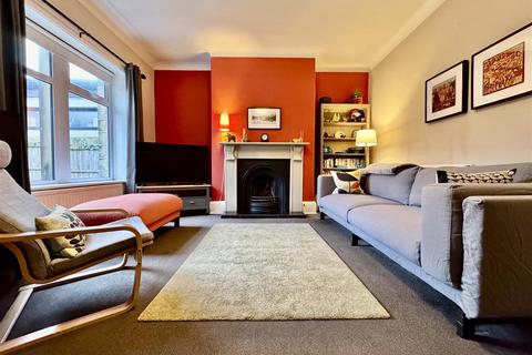 4 bedroom terraced house for sale, Elmfield Road, Birkby, Huddersfield, HD2 2XH