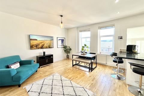 3 bedroom flat for sale, Rodsley Avenue, Gateshead, NE8