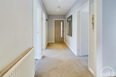 2 bedroom flat to rent, Primley Park Road, Leeds