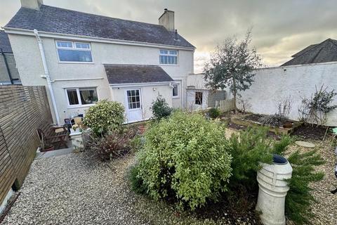 2 bedroom cottage for sale, Lon Ganol, Llandegfan, Menai Bridge