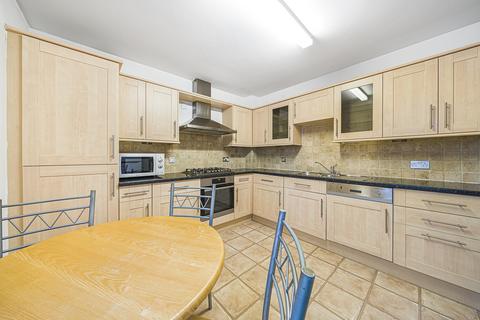 2 bedroom flat for sale, London house, Canons Corner, Edgware, Greater London. HA8 8AX