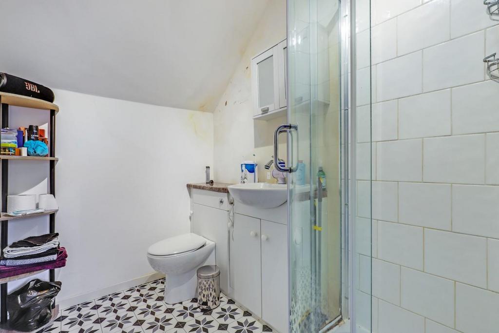 14-f90c JHProp World - 63 Byne Road - 40-medium.jpg