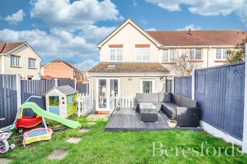 3 bedroom end of terrace house for sale, Dunoon Close, Braintree, CM7