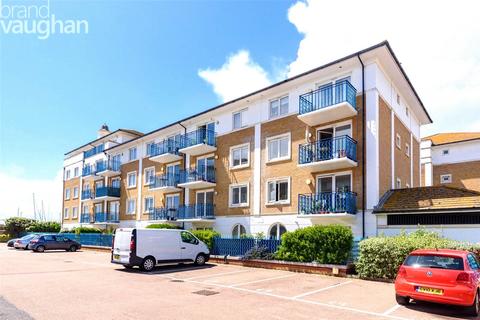 2 bedroom flat to rent, Britannia Court, The Strand, Brighton, BN2