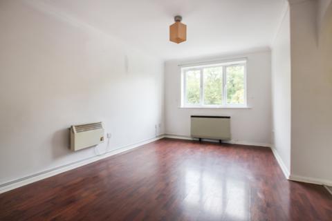 1 bedroom flat to rent, Bonchurch Court, Oakhill Road, Purfleet-On-Thames, Essex, RM19