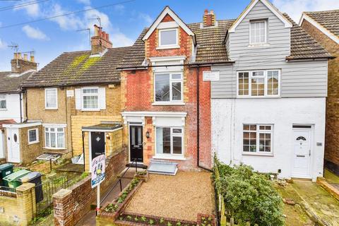 3 bedroom terraced house for sale, Loose Road, Maidstone, Kent