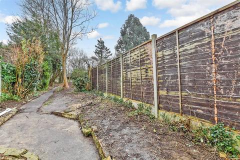 3 bedroom terraced house for sale, Loose Road, Maidstone, Kent