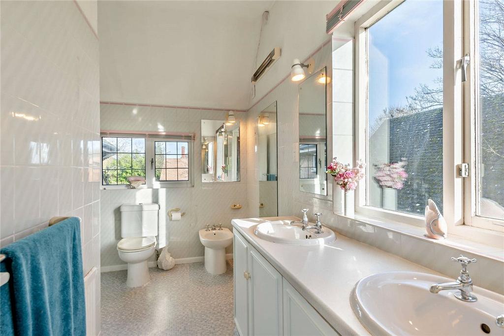 Ensuite