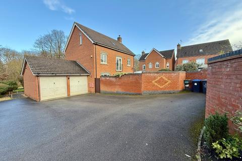 5 bedroom detached house for sale, Plough Close, Daventry, NN11 0NX