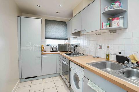 2 bedroom apartment to rent, Sark Towerk, Erebus Drive SE28