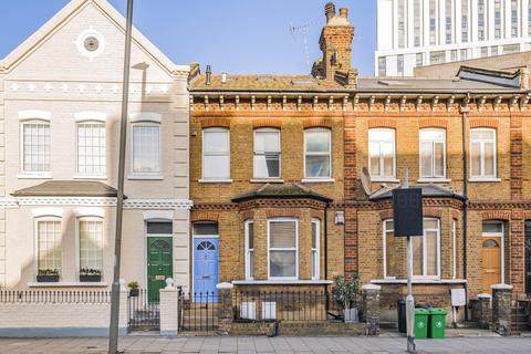 Queenstown Road, Battersea