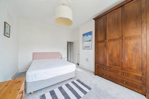 Flat B, 1 Cromford Road, London, SW18 1NZ