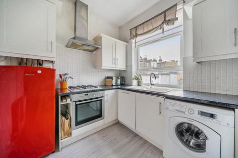 Flat B, 1 Cromford Road, London, SW18 1NZ